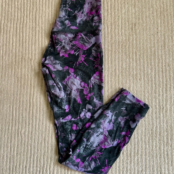Lululemon Floral Patterned Leggings - Picture 1 of 6